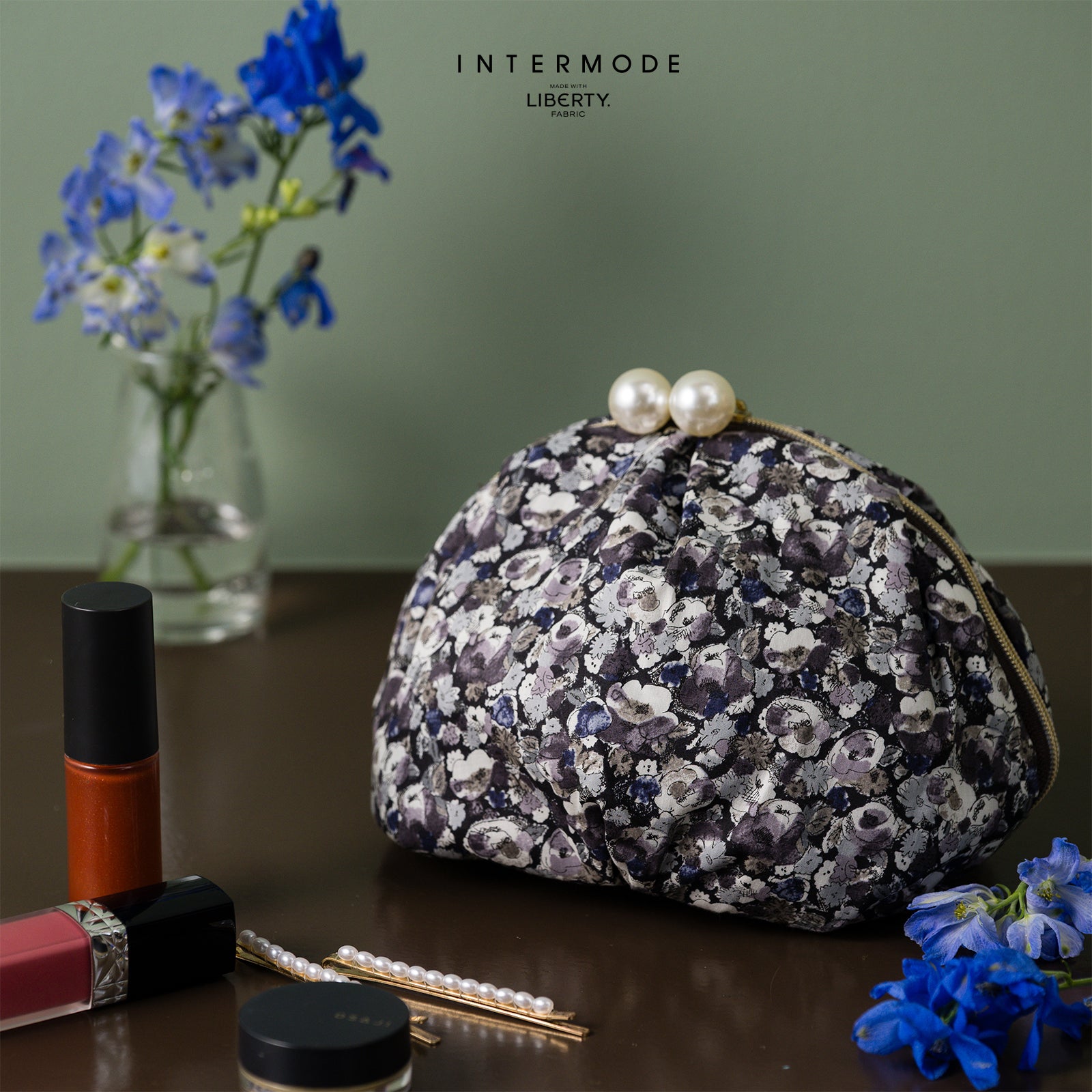 リバティプリント パールつきギャザーポーチ #187e Leila（レイラ