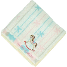 画像をギャラリービューアに読み込む, 【NEW】タオルハンカチ  木馬 #057c　アイボリー
