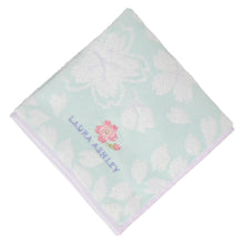 画像をギャラリービューアに読み込む, 【NEW】タオルハンカチ サクラ柄 ワンポイント刺繍　グリーン
