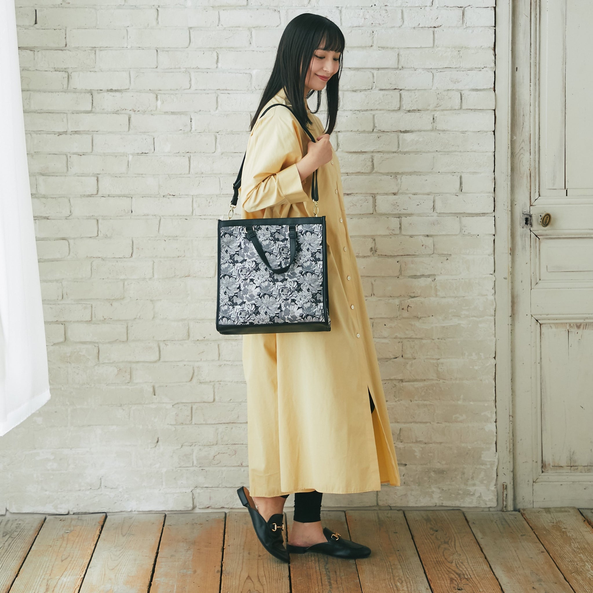 スクエアトートバッグ #187a Blackburn ブラック – INTERMODE KAWABE