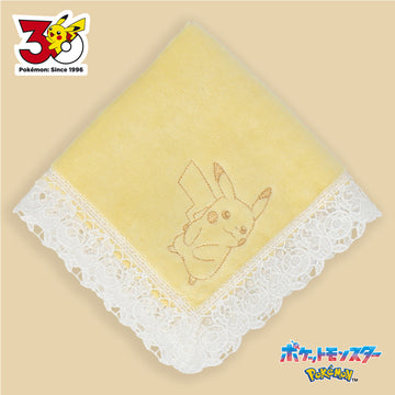 レースタオルハンカチ イエロー　のんびりピカチュウ