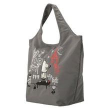 画像をギャラリービューアに読み込む, 【NEW】刺繍バッグ 壁に絵を描くムーミンママ　グレー
