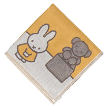 画像をギャラリービューアに読み込む, 【NEW】3重ガーゼハンカチ ミッフィー美術館へいく　イエロー
