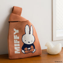 画像をギャラリービューアに読み込む, 【NEW】ニットミニバッグ ミッフィー&amp;プレゼント　オレンジ
