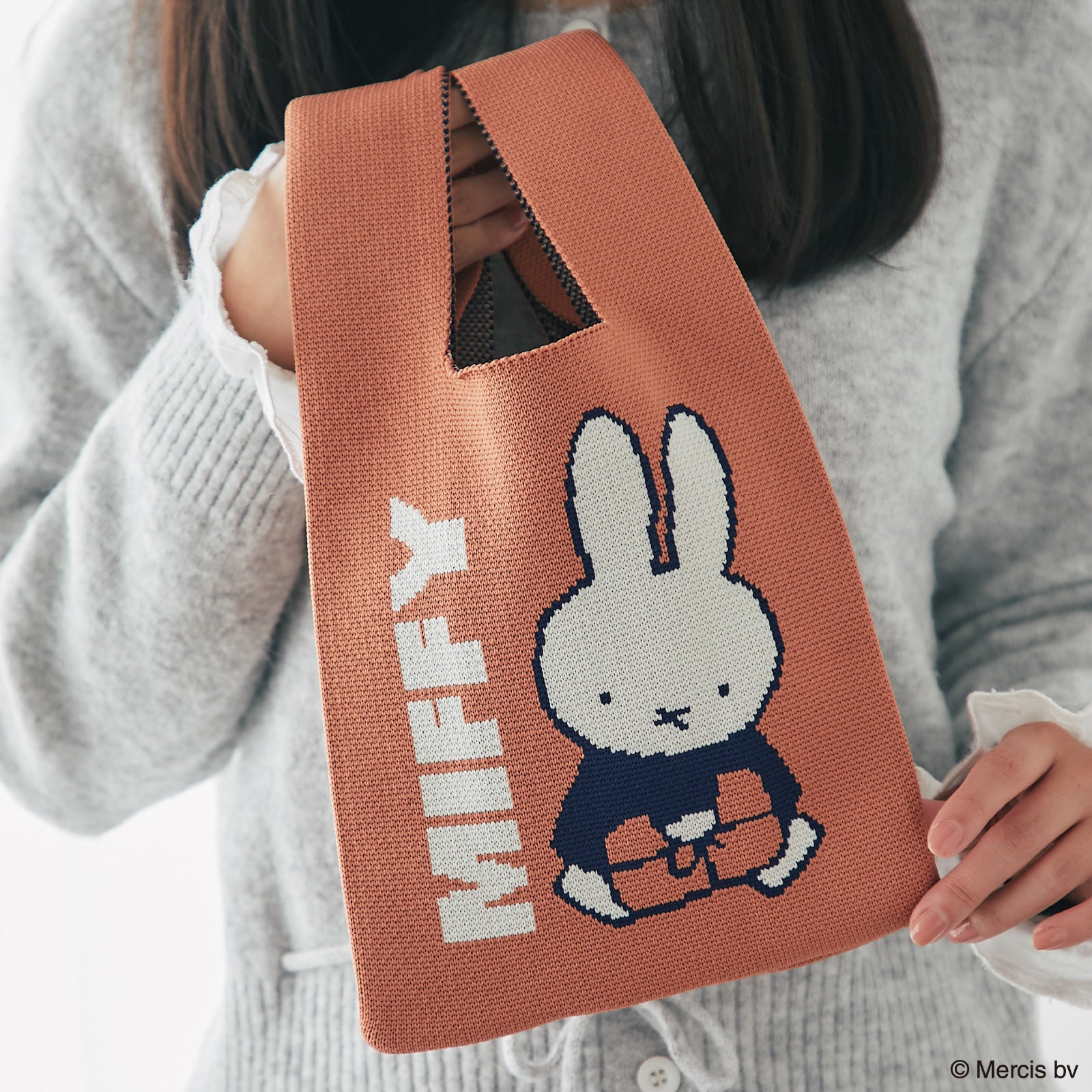 NEW】ニットミニバッグ ミッフィー&プレゼント オレンジ – INTERMODE