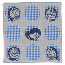 画像をギャラリービューアに読み込む, 【NEW】３重ガーゼハンカチ ひょっこりドラえもん ラージドット　ブルー
