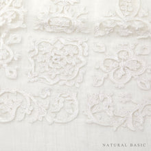 画像をギャラリービューアに読み込む, インド製 コットンシルク刺繍＆ピンタック入りストール（刺繍：テンプル(イメージ)）　　ホワイト
