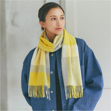 画像をギャラリービューアに読み込む, 【NEW】カシミヤ100％チェックマフラー　ブロックチェックイエロー

