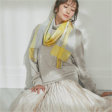 画像をギャラリービューアに読み込む, 【NEW】カシミヤ100％チェックマフラー　ブロックチェックイエロー
