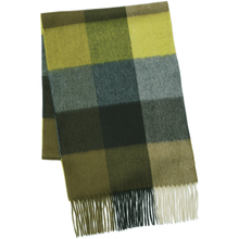画像をギャラリービューアに読み込む, 【NEW】洗えるカシミヤ ブロックチェックマフラー　グリーン
