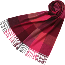 画像をギャラリービューアに読み込む, 【NEW】洗えるカシミヤ ブロックチェックマフラー　レッド
