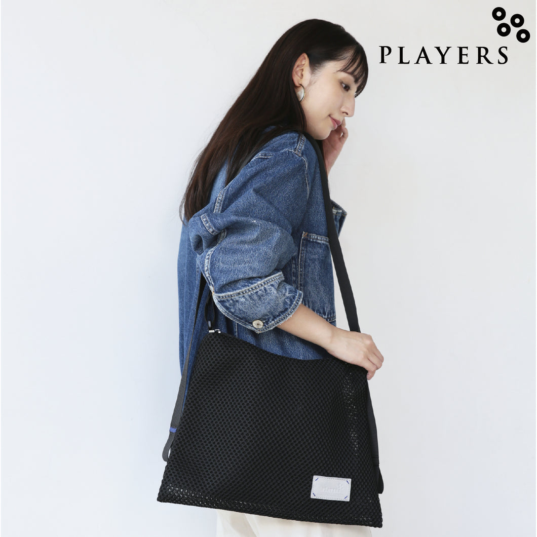 【NEW】メッシュ カラーステッチショルダーM 　ブラック
