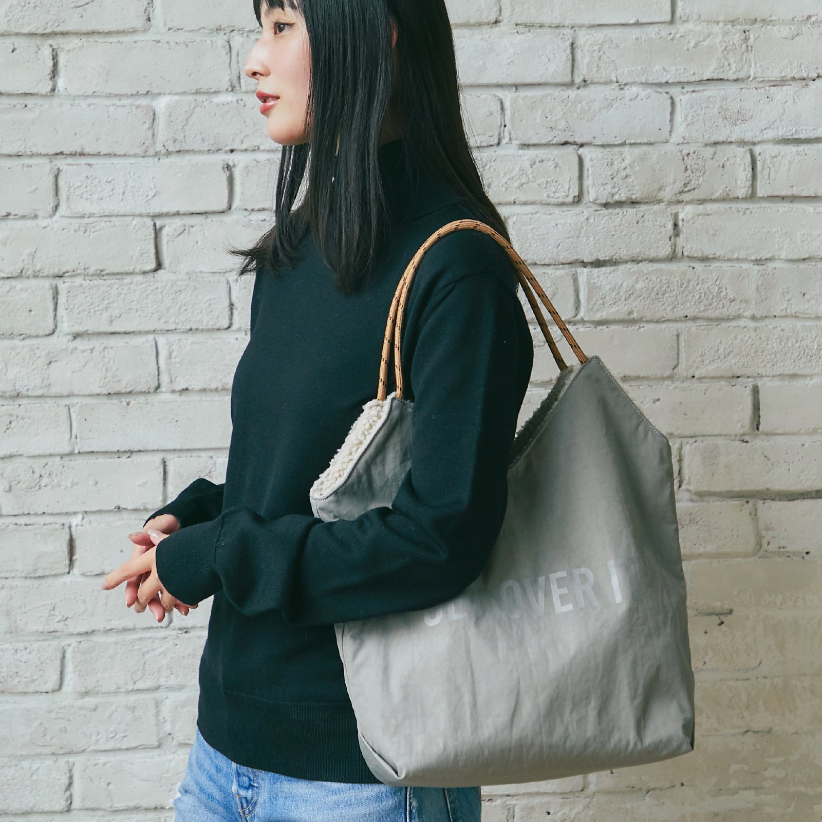 ボアリバーシブルトート #912a　グレージュ