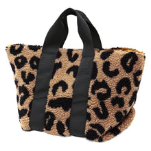画像をギャラリービューアに読み込む, 【NEW】シープボアトートM 　レオパード

