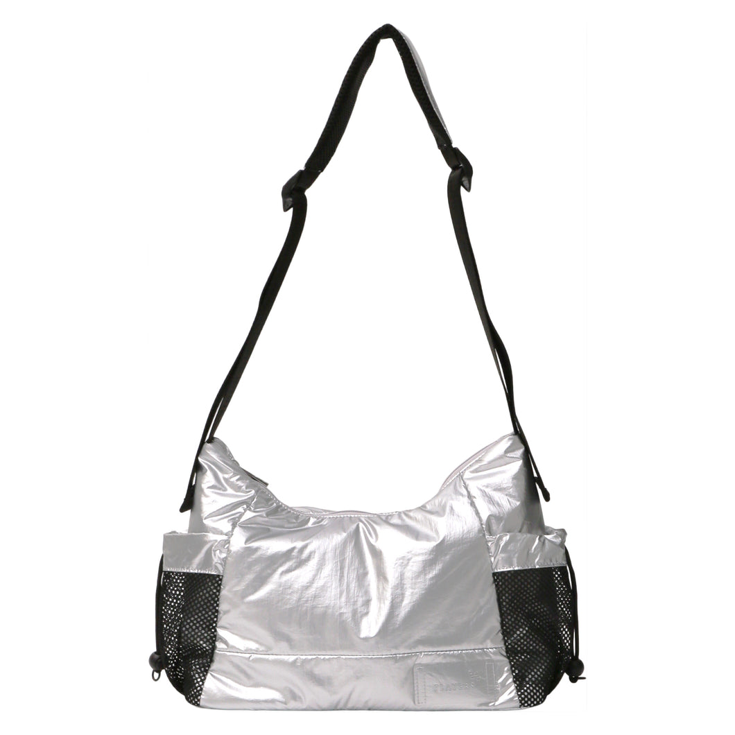NEW】メタリックボディーバッグ シルバー – INTERMODE KAWABE